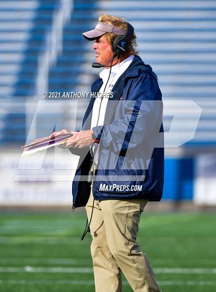Thumbnail 3 in North Shore vs. Cold Spring Harbor (Section VIII Nassau IV Championship) photogallery.