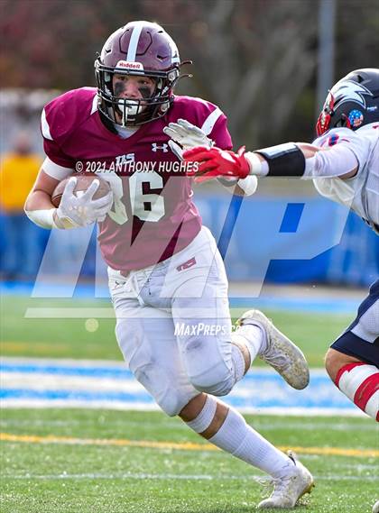 Thumbnail 1 in North Shore vs. Cold Spring Harbor (Section VIII Nassau IV Championship) photogallery.