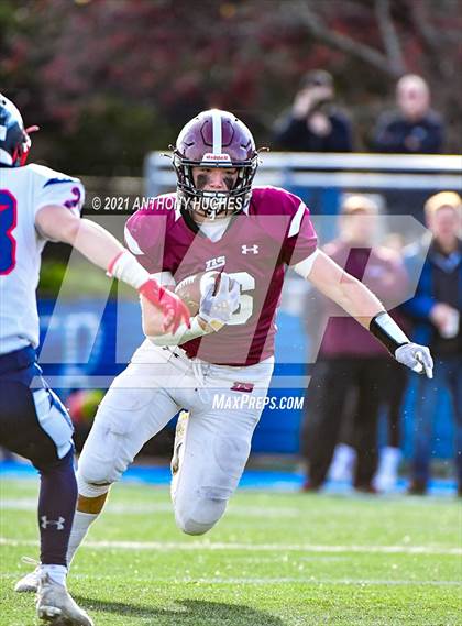 Thumbnail 1 in North Shore vs. Cold Spring Harbor (Section VIII Nassau IV Championship) photogallery.