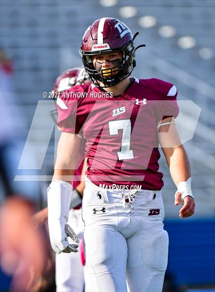 Thumbnail 3 in North Shore vs. Cold Spring Harbor (Section VIII Nassau IV Championship) photogallery.
