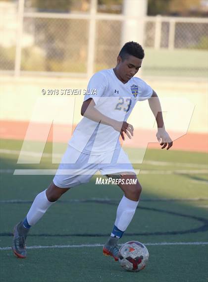 Thumbnail 3 in El Toro vs. Torrey Pines (23rd Annual SoCal Soccer Classic) photogallery.