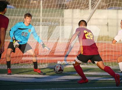 Thumbnail 2 in El Toro vs. Torrey Pines (23rd Annual SoCal Soccer Classic) photogallery.