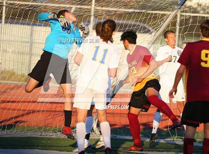 Thumbnail 2 in El Toro vs. Torrey Pines (23rd Annual SoCal Soccer Classic) photogallery.