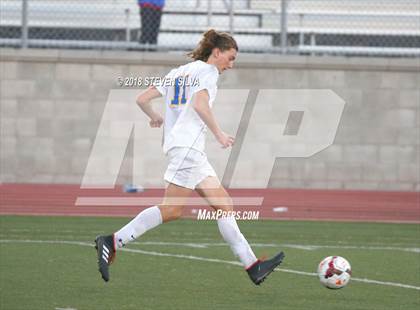 Thumbnail 2 in El Toro vs. Torrey Pines (23rd Annual SoCal Soccer Classic) photogallery.