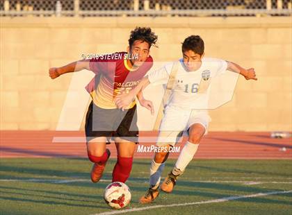 Thumbnail 1 in El Toro vs. Torrey Pines (23rd Annual SoCal Soccer Classic) photogallery.