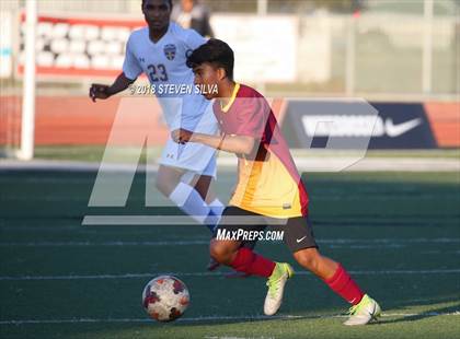 Thumbnail 3 in El Toro vs. Torrey Pines (23rd Annual SoCal Soccer Classic) photogallery.
