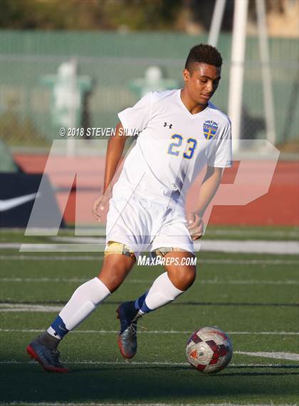 Thumbnail 2 in El Toro vs. Torrey Pines (23rd Annual SoCal Soccer Classic) photogallery.