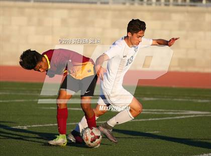 Thumbnail 2 in El Toro vs. Torrey Pines (23rd Annual SoCal Soccer Classic) photogallery.