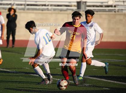 Thumbnail 3 in El Toro vs. Torrey Pines (23rd Annual SoCal Soccer Classic) photogallery.