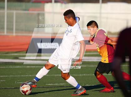 Thumbnail 2 in El Toro vs. Torrey Pines (23rd Annual SoCal Soccer Classic) photogallery.