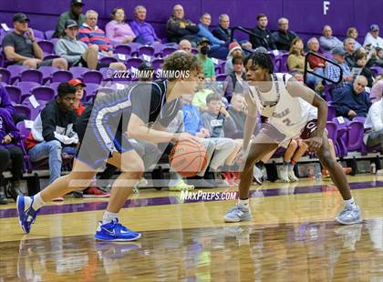 Thumbnail 1 in Quincy vs. Rockford East (Prairie Farms Holiday Classic) photogallery.