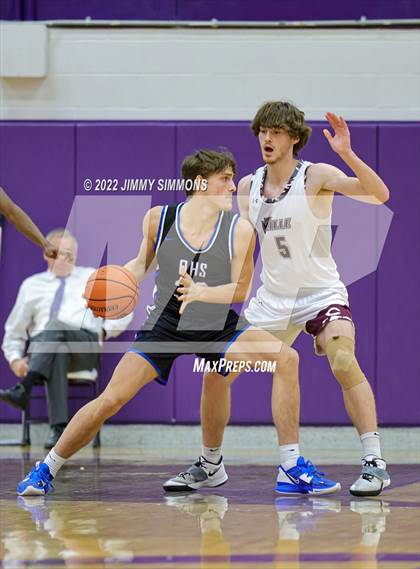 Thumbnail 3 in Quincy vs. Rockford East (Prairie Farms Holiday Classic) photogallery.