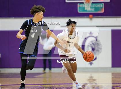 Thumbnail 3 in Quincy vs. Rockford East (Prairie Farms Holiday Classic) photogallery.