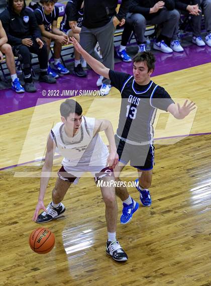 Thumbnail 1 in Quincy vs. Rockford East (Prairie Farms Holiday Classic) photogallery.