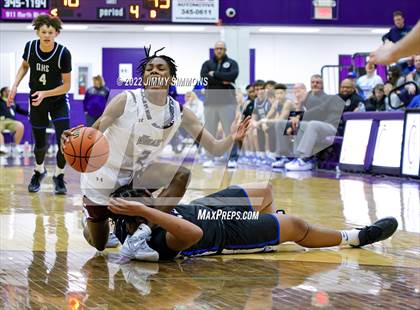 Thumbnail 1 in Quincy vs. Rockford East (Prairie Farms Holiday Classic) photogallery.