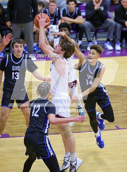Thumbnail 1 in Quincy vs. Rockford East (Prairie Farms Holiday Classic) photogallery.