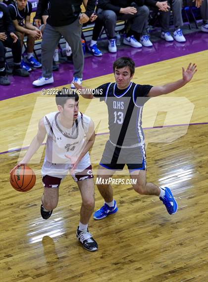 Thumbnail 2 in Quincy vs. Rockford East (Prairie Farms Holiday Classic) photogallery.