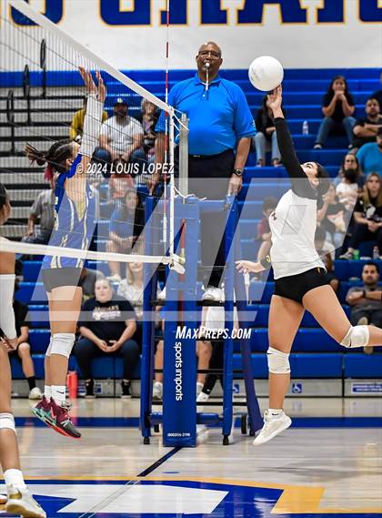 Thumbnail 1 in West Covina @ Charter Oak photogallery.