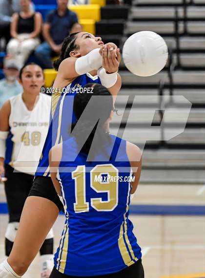 Thumbnail 3 in West Covina @ Charter Oak photogallery.
