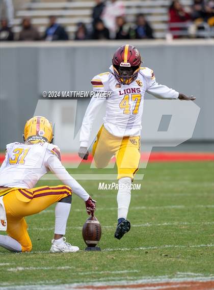Thumbnail 2 in Seventy-First vs. West Charlotte (NCHSAA 3A Final) photogallery.