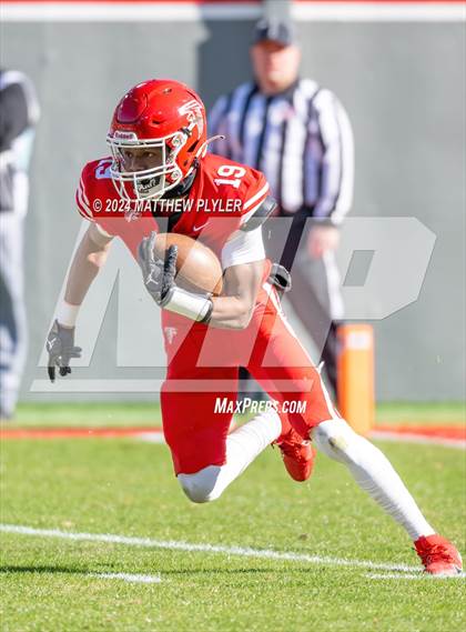 Thumbnail 2 in Seventy-First vs. West Charlotte (NCHSAA 3A Final) photogallery.