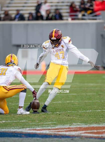 Thumbnail 2 in Seventy-First vs. West Charlotte (NCHSAA 3A Final) photogallery.