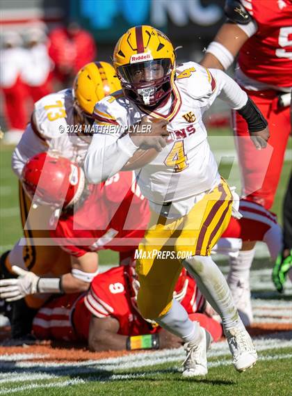 Thumbnail 1 in Seventy-First vs. West Charlotte (NCHSAA 3A Final) photogallery.