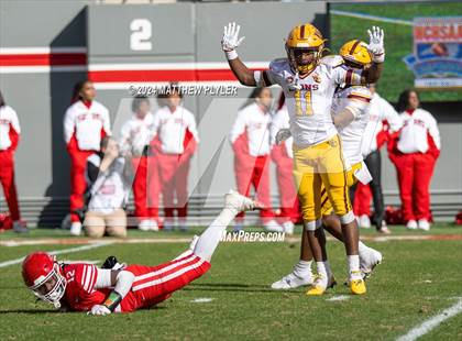 Thumbnail 1 in Seventy-First vs. West Charlotte (NCHSAA 3A Final) photogallery.