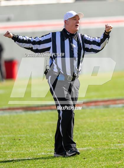 Thumbnail 3 in Seventy-First vs. West Charlotte (NCHSAA 3A Final) photogallery.