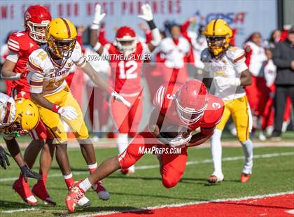 Thumbnail 2 in Seventy-First vs. West Charlotte (NCHSAA 3A Final) photogallery.