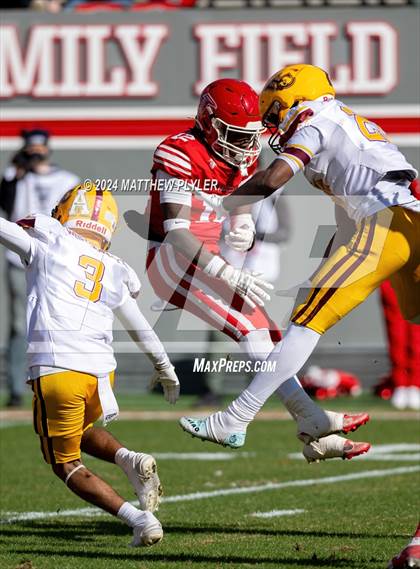 Thumbnail 3 in Seventy-First vs. West Charlotte (NCHSAA 3A Final) photogallery.