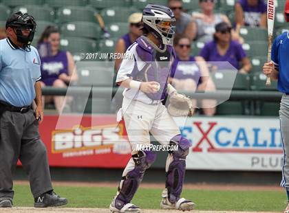 Thumbnail 2 in Port Neches-Groves vs. Grapevine (UIL 5A Final) photogallery.