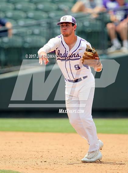 Thumbnail 1 in Port Neches-Groves vs. Grapevine (UIL 5A Final) photogallery.