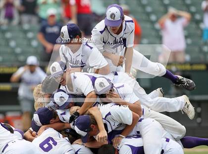 Thumbnail 3 in Port Neches-Groves vs. Grapevine (UIL 5A Final) photogallery.