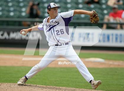 Thumbnail 2 in Port Neches-Groves vs. Grapevine (UIL 5A Final) photogallery.