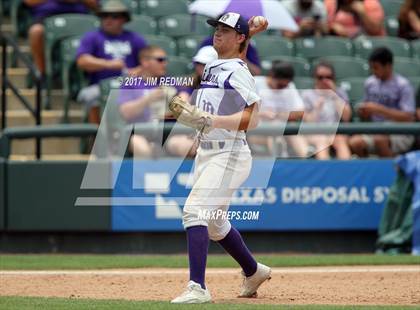 Thumbnail 1 in Port Neches-Groves vs. Grapevine (UIL 5A Final) photogallery.