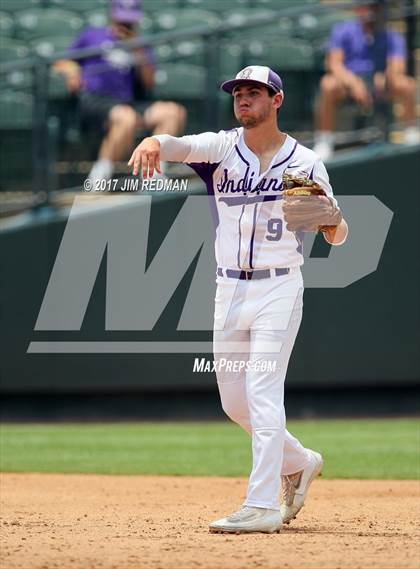 Thumbnail 2 in Port Neches-Groves vs. Grapevine (UIL 5A Final) photogallery.