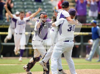 Thumbnail 2 in Port Neches-Groves vs. Grapevine (UIL 5A Final) photogallery.