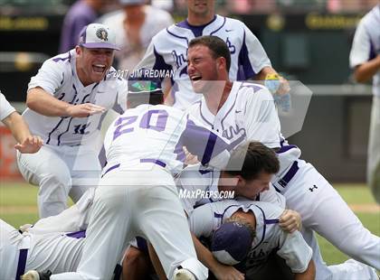 Thumbnail 1 in Port Neches-Groves vs. Grapevine (UIL 5A Final) photogallery.