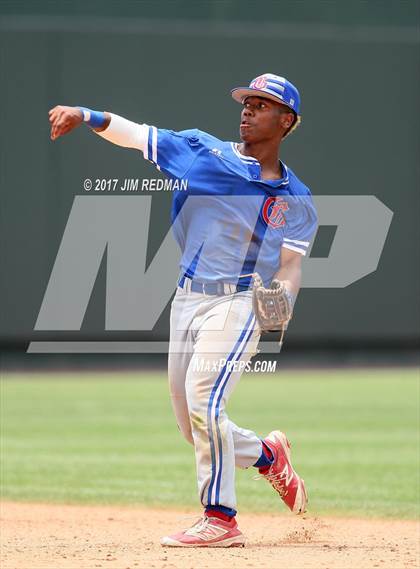 Thumbnail 2 in Port Neches-Groves vs. Grapevine (UIL 5A Final) photogallery.