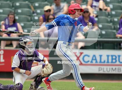 Thumbnail 2 in Port Neches-Groves vs. Grapevine (UIL 5A Final) photogallery.