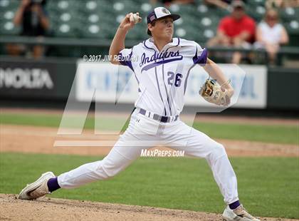 Thumbnail 2 in Port Neches-Groves vs. Grapevine (UIL 5A Final) photogallery.