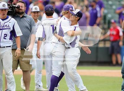 Thumbnail 2 in Port Neches-Groves vs. Grapevine (UIL 5A Final) photogallery.