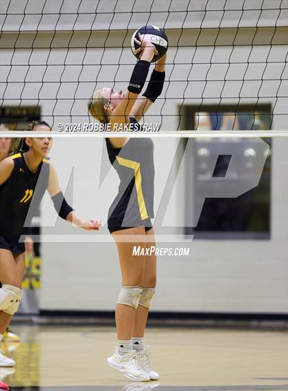 Thumbnail 3 in Crandall vs Summit International Prep (Crandall Tournament) photogallery.