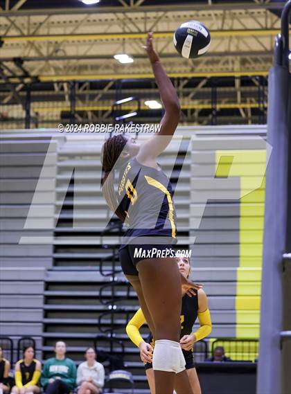 Thumbnail 3 in Crandall vs Summit International Prep (Crandall Tournament) photogallery.