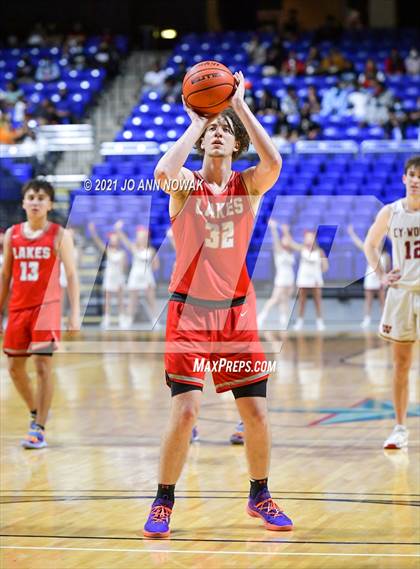 Thumbnail 3 in Cypress Woods vs Cypress Lakes (UIL 6A Regional Quarterfinal) photogallery.