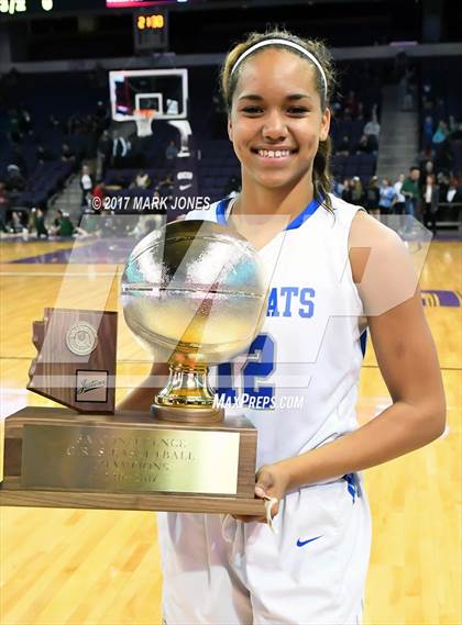 Thumbnail 2 in Sierra Linda vs. Mesquite (AIA 5A Final Awards Photos) photogallery.