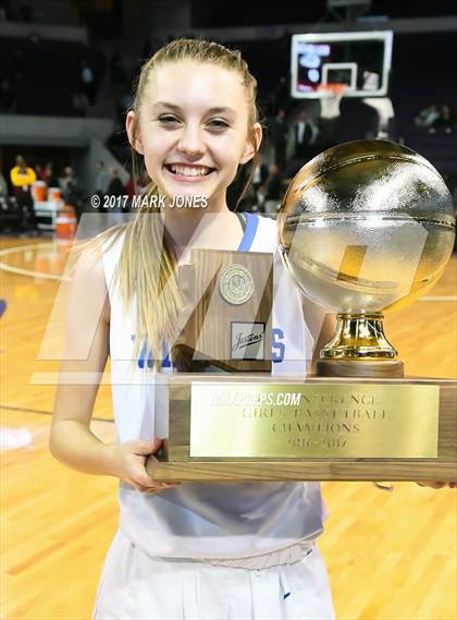 Thumbnail 2 in Sierra Linda vs. Mesquite (AIA 5A Final Awards Photos) photogallery.
