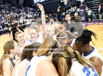 Thumbnail 2 in Sierra Linda vs. Mesquite (AIA 5A Final Awards Photos) photogallery.