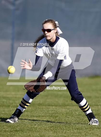 Thumbnail 2 in Boyd-Buchanan @ Chattanooga Christian photogallery.